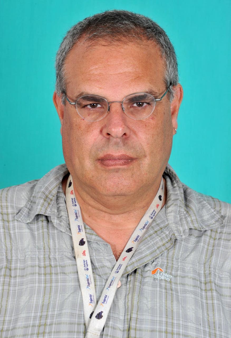 Dr. Eilam Palzur