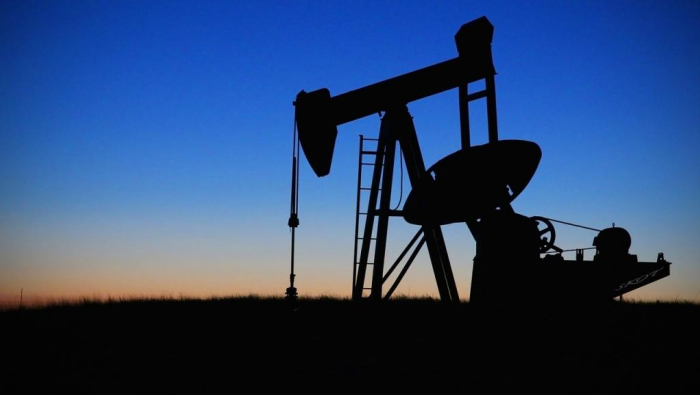 pump oil pixabay
